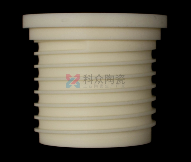 氧化鋁特種陶瓷在電子工業(yè)中有哪些應(yīng)用呢?(圖)